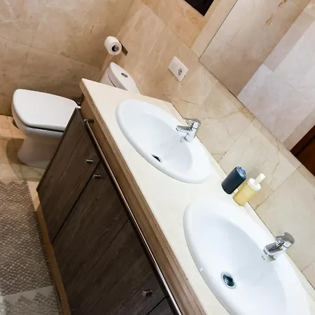 Beautiful And Luxurious With Heated Pool And Free Wi-fi In Playa Blanca. فيلة