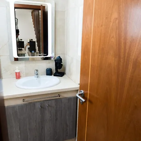 فيلة Beautiful And Luxurious With Heated Pool And Free Wi-fi In Playa Blanca. *