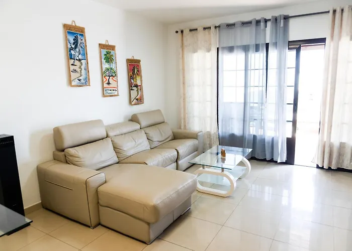 Villa Beautiful And Luxurious With Heated Pool And Free Wi-fi In Playa Blanca.