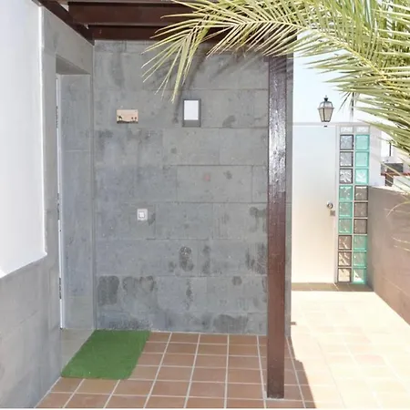 Villa Beautiful And Luxurious With Heated Pool And Free Wi-fi In Playa Blanca. *
