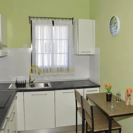 Beautiful And Luxurious With Heated Pool And Free Wi-fi In Playa Blanca. Playa Blanca (Lanzarote)